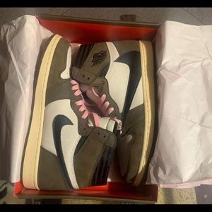 Travis Scott Air Jordan 1